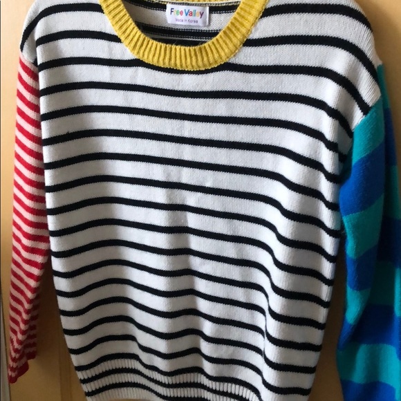 Color-block Sweater - Picture 2 of 6